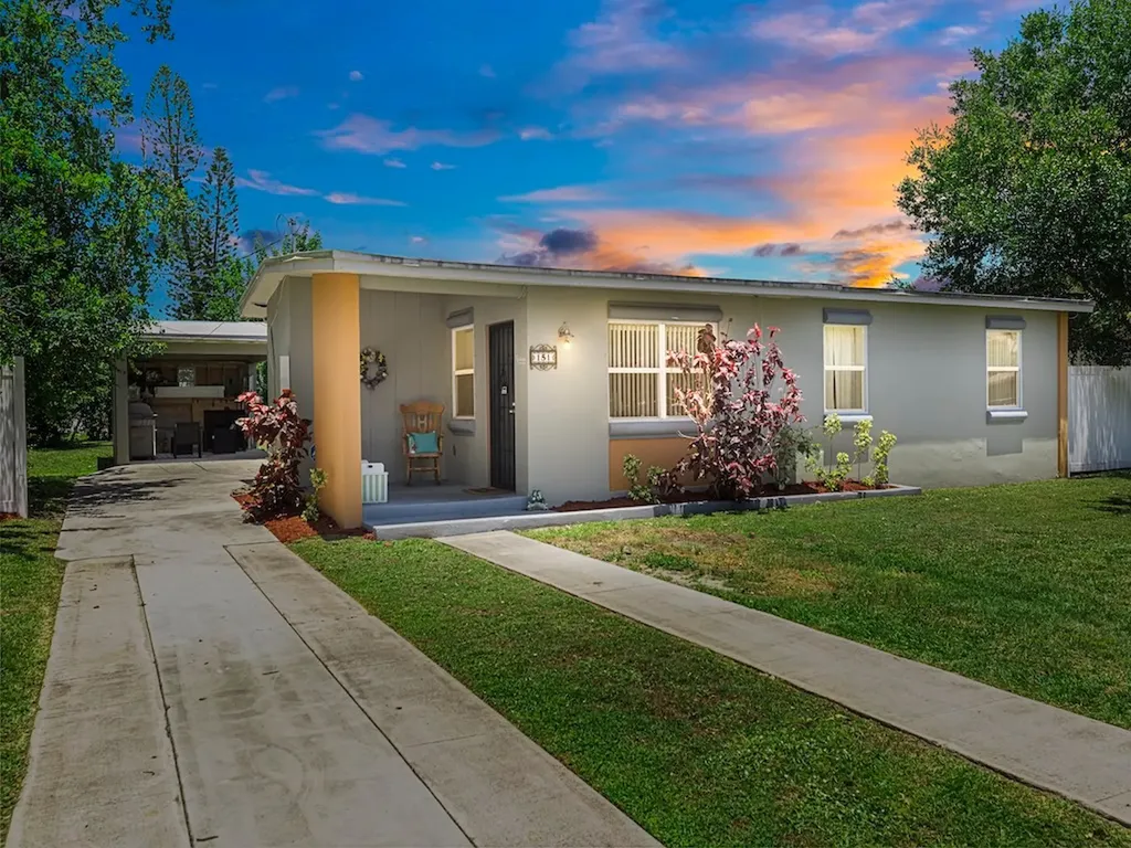 151 SE Bonita Court Port St. Lucie FL 34983