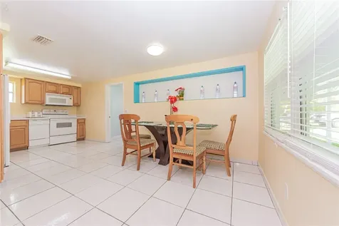 1411 5th Avenue Vero Beach FL 32960
