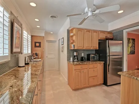 556 Flamevine Lane Vero Beach FL 32963