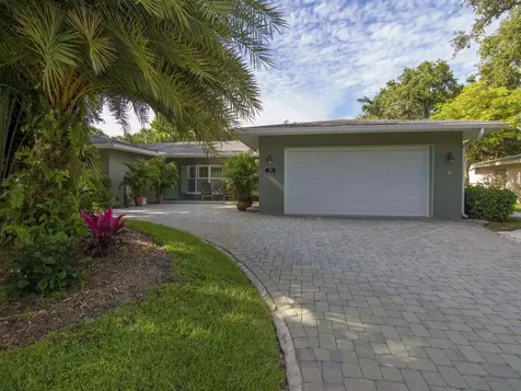 556 Flamevine Lane Vero Beach FL 32963