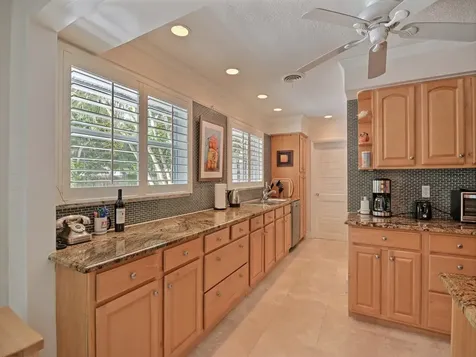 556 Flamevine Lane Vero Beach FL 32963