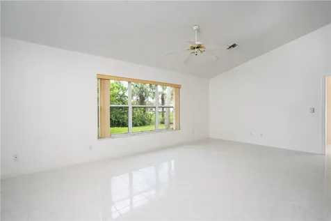 1045 18th Place SW Vero Beach FL 32962