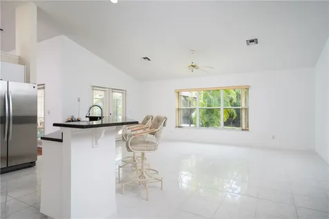 1045 18th Place SW Vero Beach FL 32962