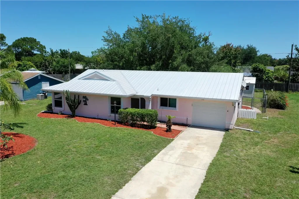 2420 12th Avenue SW Vero Beach FL 32962