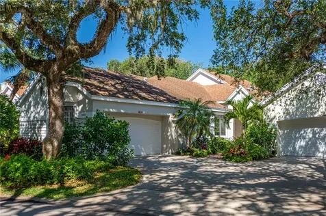 8825 Lakeside Circle Vero Beach FL 32963