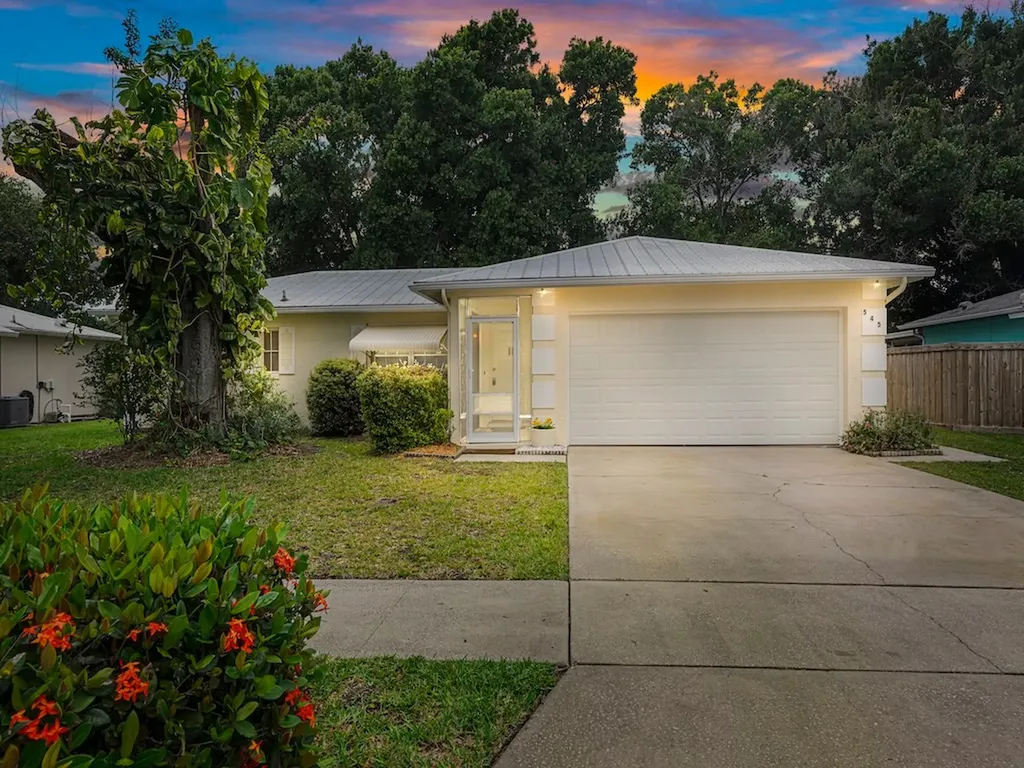 545 26th Avenue Vero Beach FL 32962