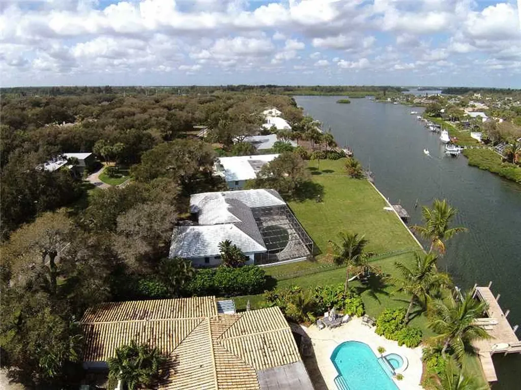 411 Live Oak Road Vero Beach FL 32963