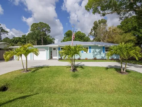 2645 51st Avenue Vero Beach FL 32966