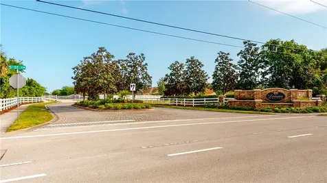 406 Lexington Avenue SW Vero Beach FL 32962