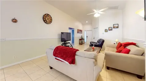406 Lexington Avenue SW Vero Beach FL 32962
