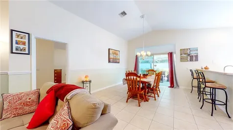 406 Lexington Avenue SW Vero Beach FL 32962