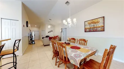 406 Lexington Avenue SW Vero Beach FL 32962