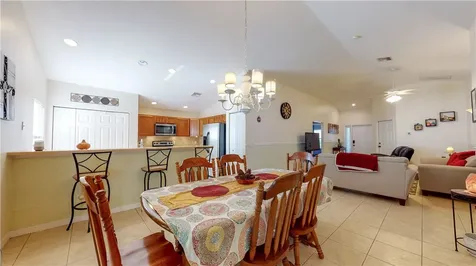 406 Lexington Avenue SW Vero Beach FL 32962