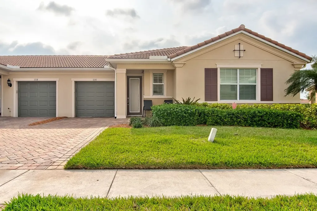 1110 Normandie Way Vero Beach FL 32960