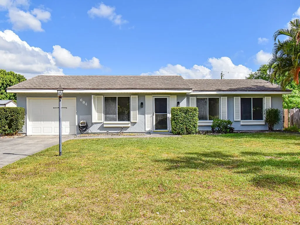 684 25th Street SW Vero Beach FL 32962