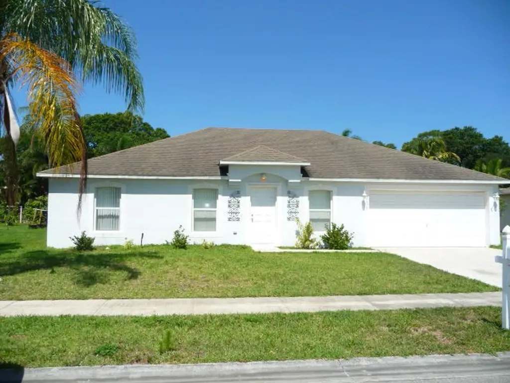 2475 Compass Pointe Drive Vero Beach FL 32966