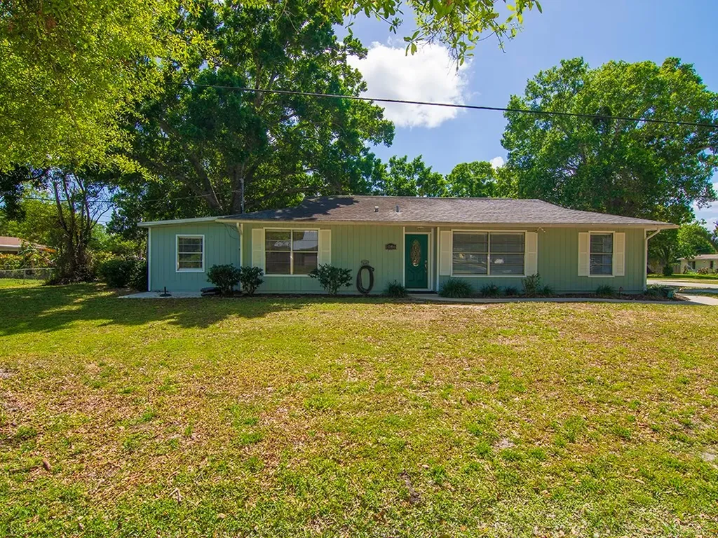1086 37th Avenue Vero Beach FL 32960