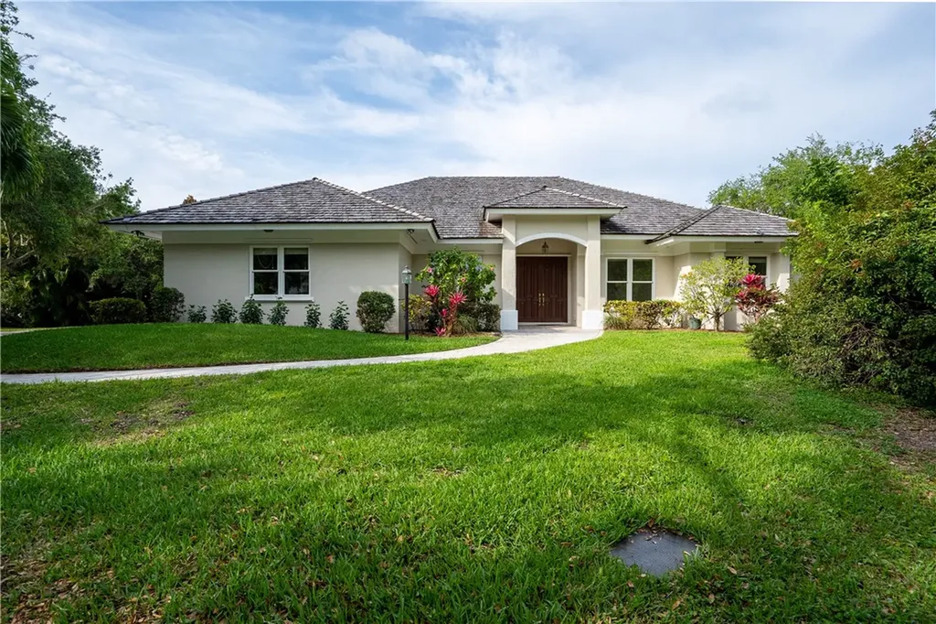 1761 Bay Oak Circle Vero Beach FL 32963