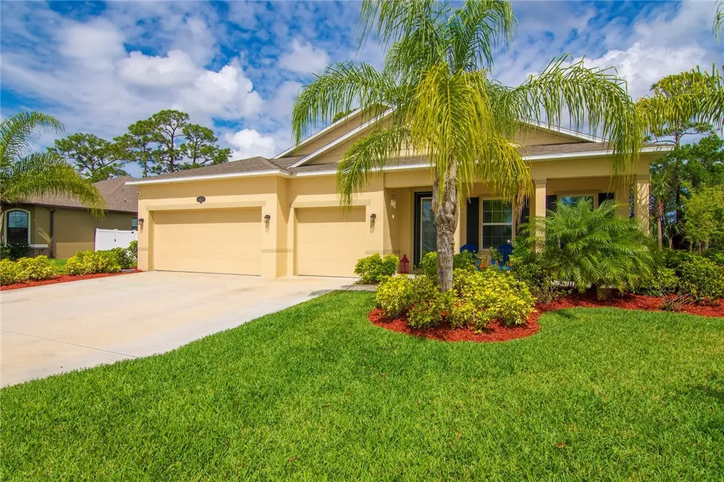4831 Ashley Lake Circle Vero Beach FL 32967