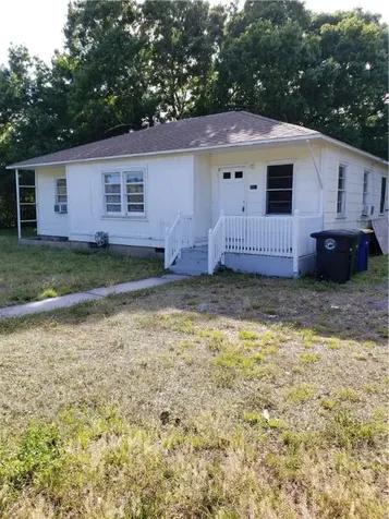 2017 Sunrise Boulevard Fort Pierce FL 34950