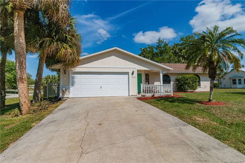 1502 Eastlake Lane Sebastian FL 32958