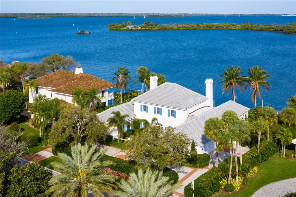 158 Anchor Drive Vero Beach FL 32963