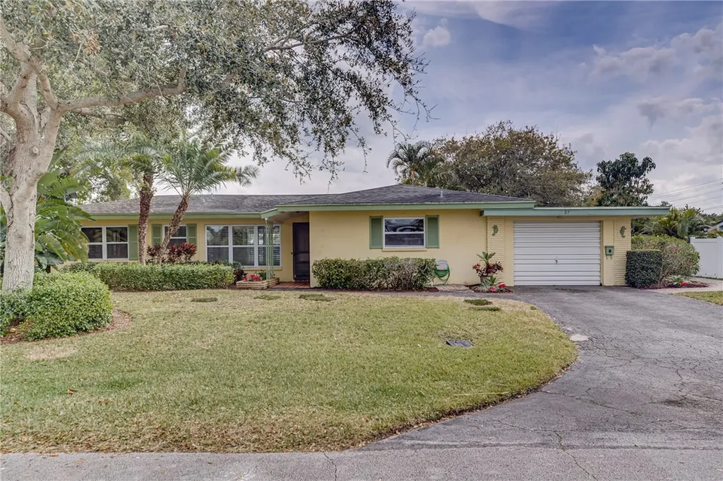 27 Seahorse Lane Vero Beach FL 32960