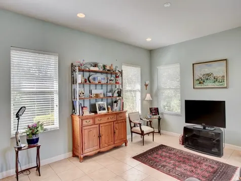 532 N Blue Island Street Sebastian FL 32958