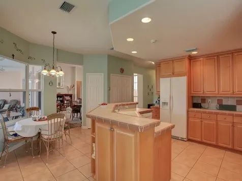 532 N Blue Island Street Sebastian FL 32958