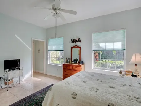 532 N Blue Island Street Sebastian FL 32958