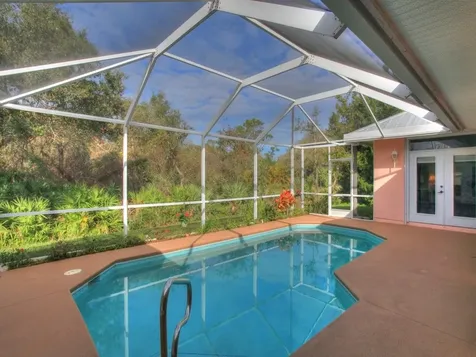 532 N Blue Island Street Sebastian FL 32958