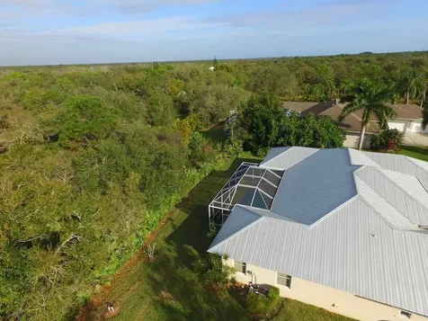 532 N Blue Island Street Sebastian FL 32958