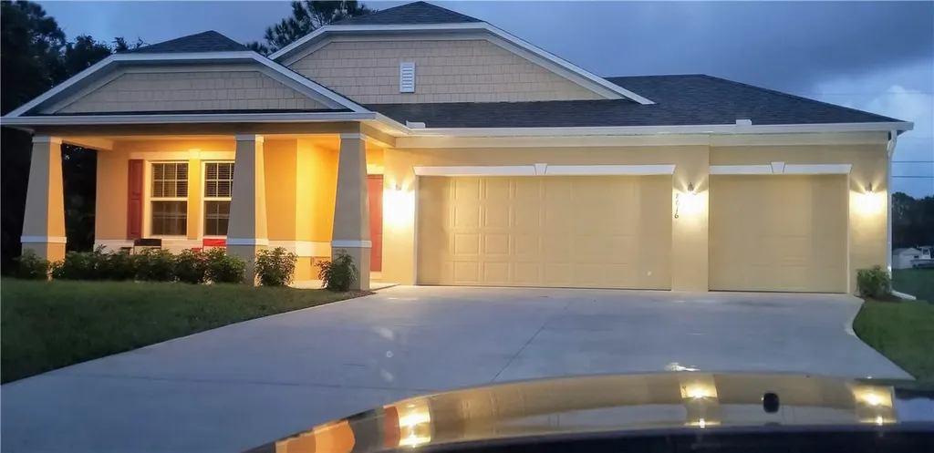 8616 101st Avenue Vero Beach FL 32967