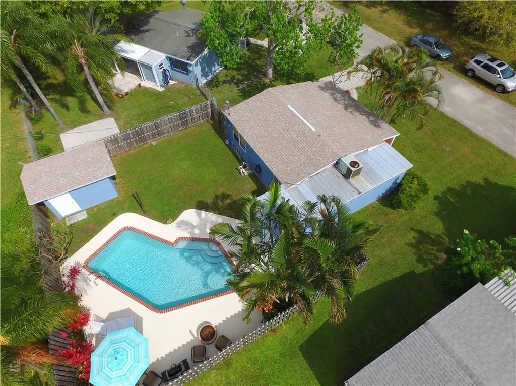 1381 3rd Court Vero Beach FL 32960