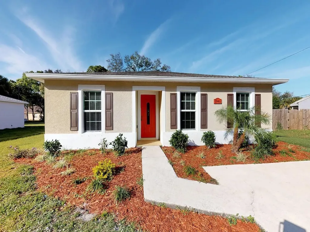 1946 25th Street SW Vero Beach FL 32962