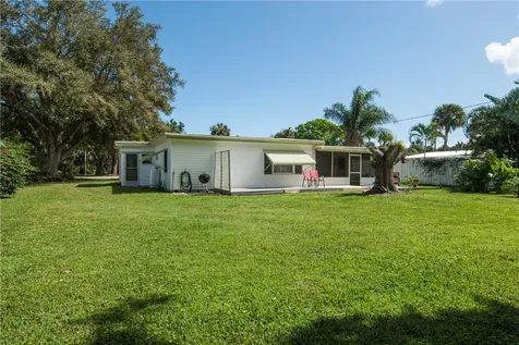 1810 46th Avenue Vero Beach FL 32966