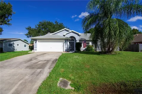 882 Haverhill Avenue Sebastian FL 32958