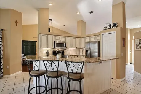 882 Haverhill Avenue Sebastian FL 32958