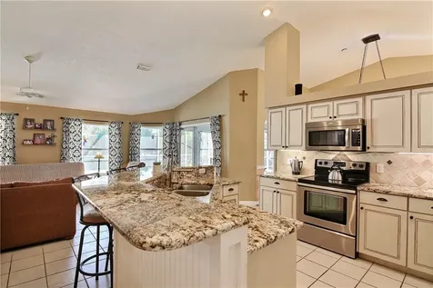 882 Haverhill Avenue Sebastian FL 32958