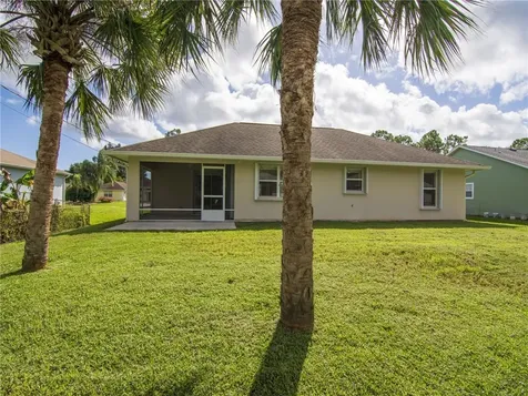 673 Breakwater Terrace Sebastian FL 32958