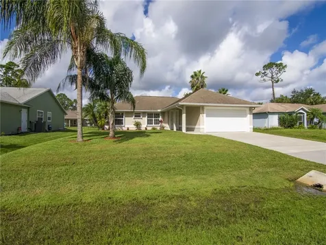 673 Breakwater Terrace Sebastian FL 32958