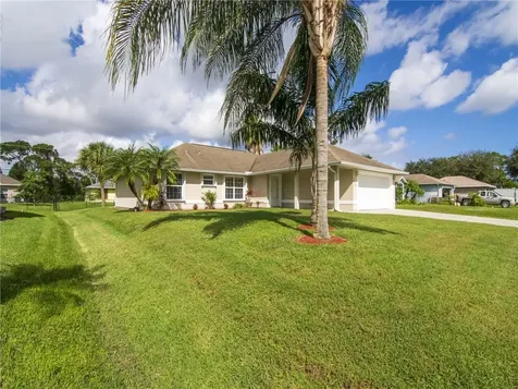 673 Breakwater Terrace Sebastian FL 32958