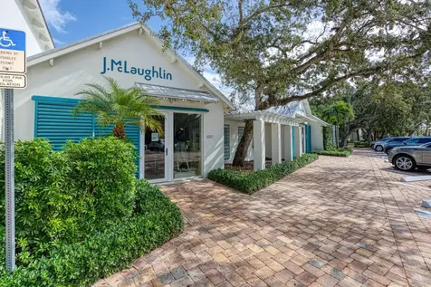 918 Holoma Drive Indian River Shores FL 32963