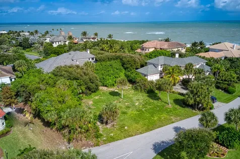918 Holoma Drive Indian River Shores FL 32963