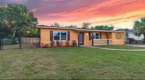 719 4th Place SW Vero Beach FL 32962