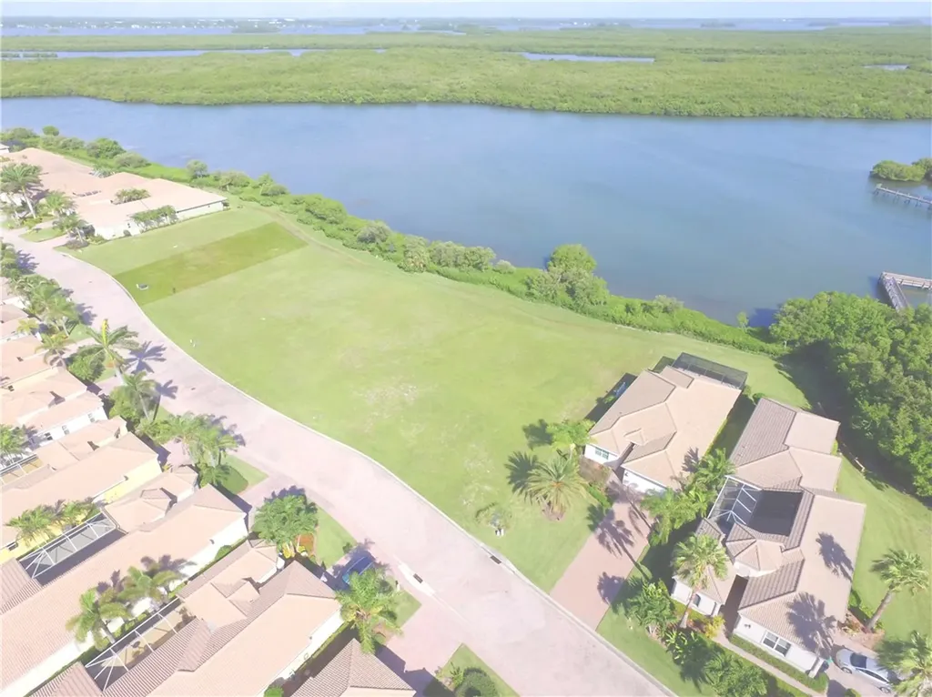 1916 Lynx Drive Hutchinson Island FL 34949