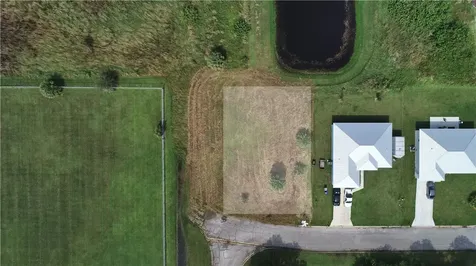 430 18th Place SW Vero Beach FL 32962