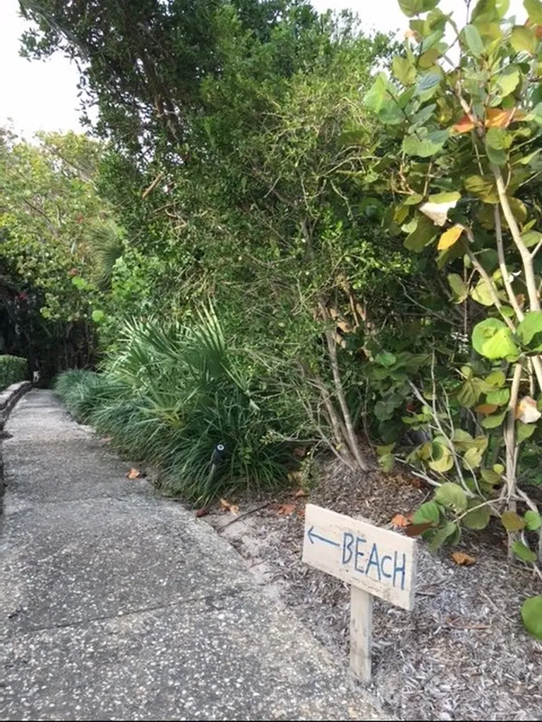 2240 E Beachside Lane Vero Beach FL 32963