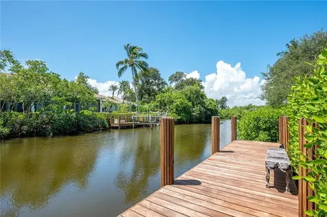 130 Rivercove Lane Vero Beach FL 32963