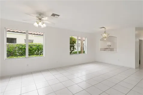 1759 Victoria Circle Vero Beach FL 32967